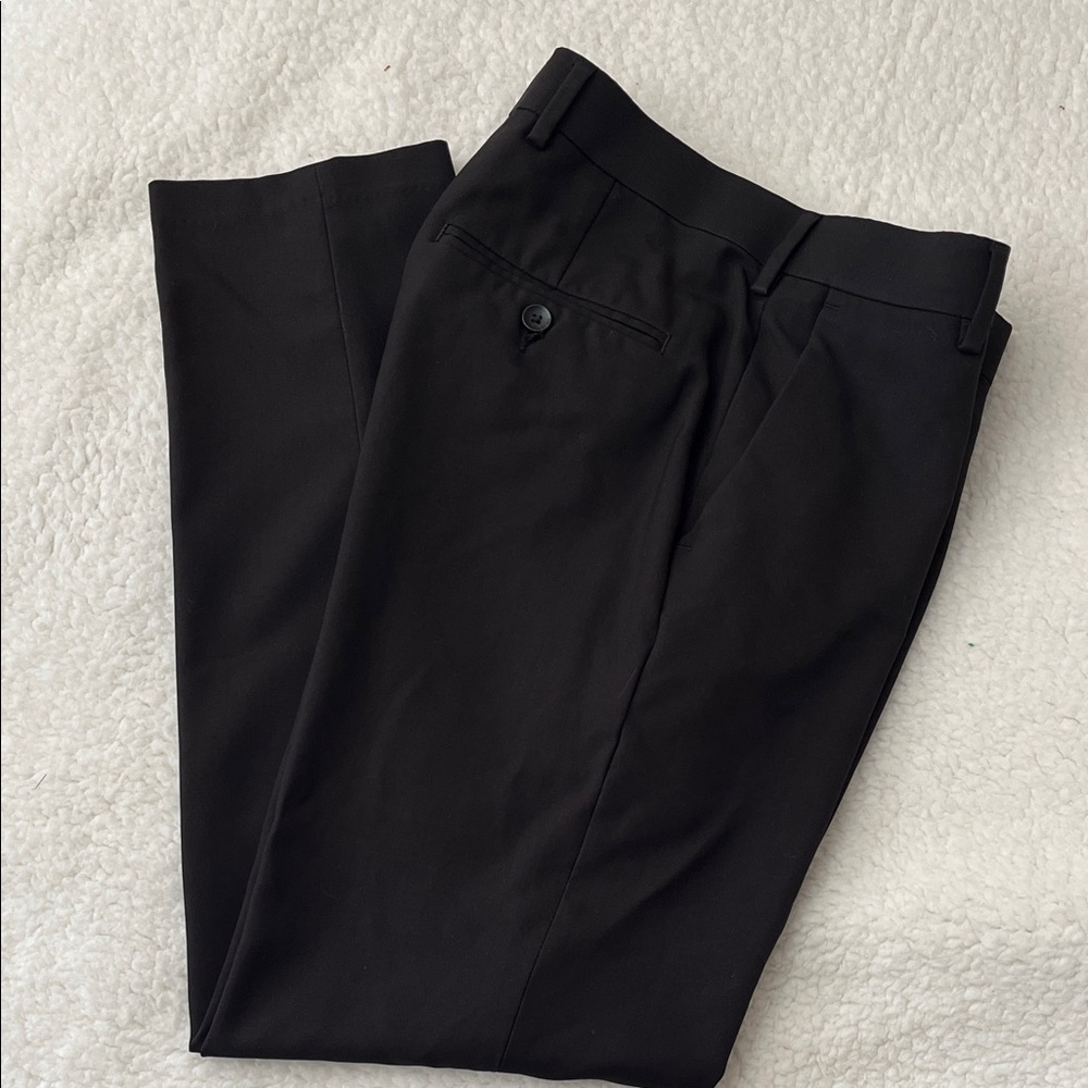 Haggar Classic Black Slim Fit, Flat front Men’s Dress Pants